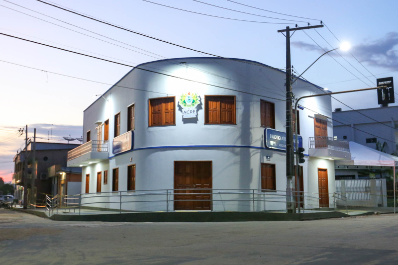 Biblioteca Pública Estadual Ancelmo Marinho Lessa Tarauacá AC